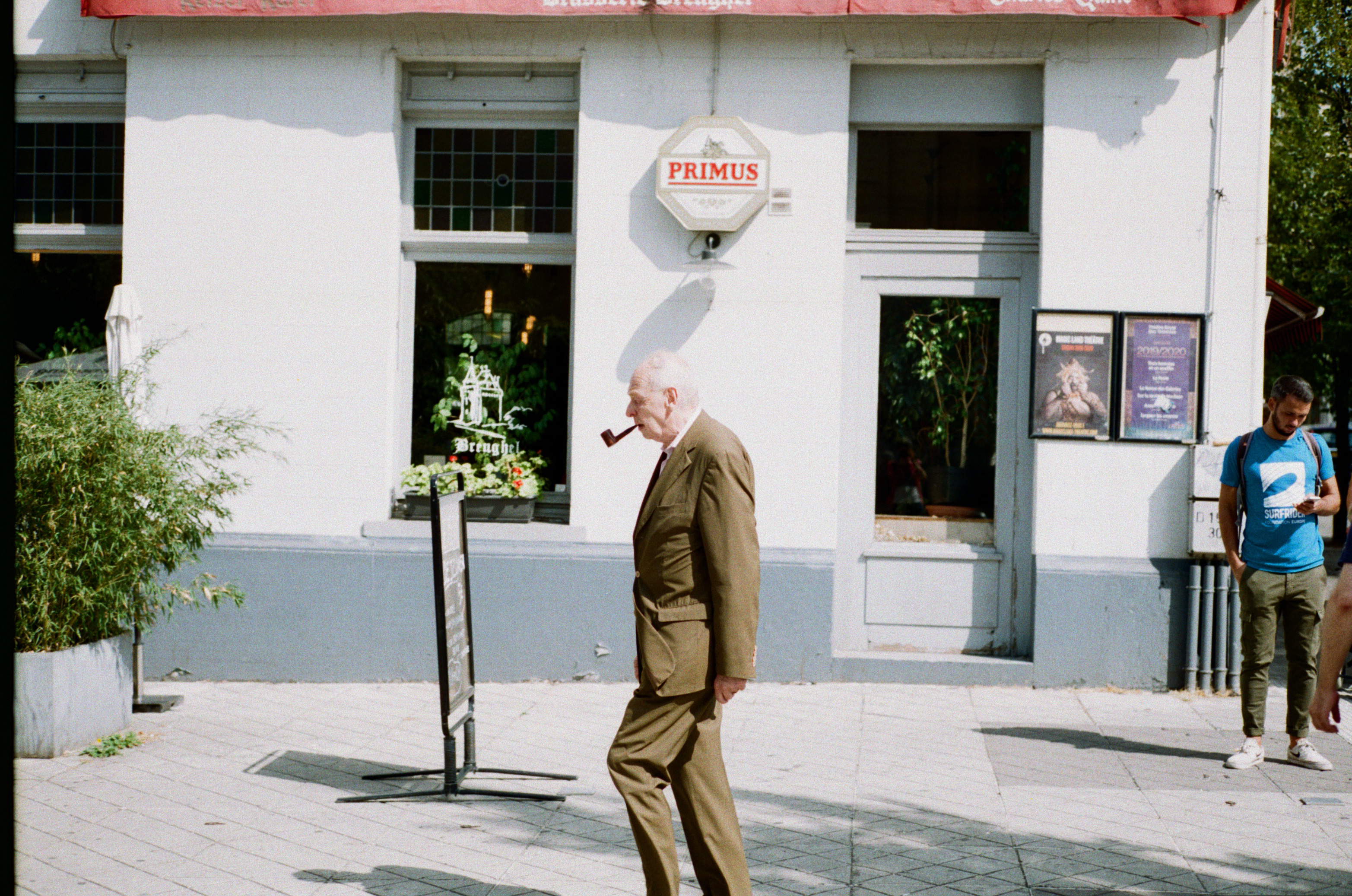 Gentleman dressed up with a pipe