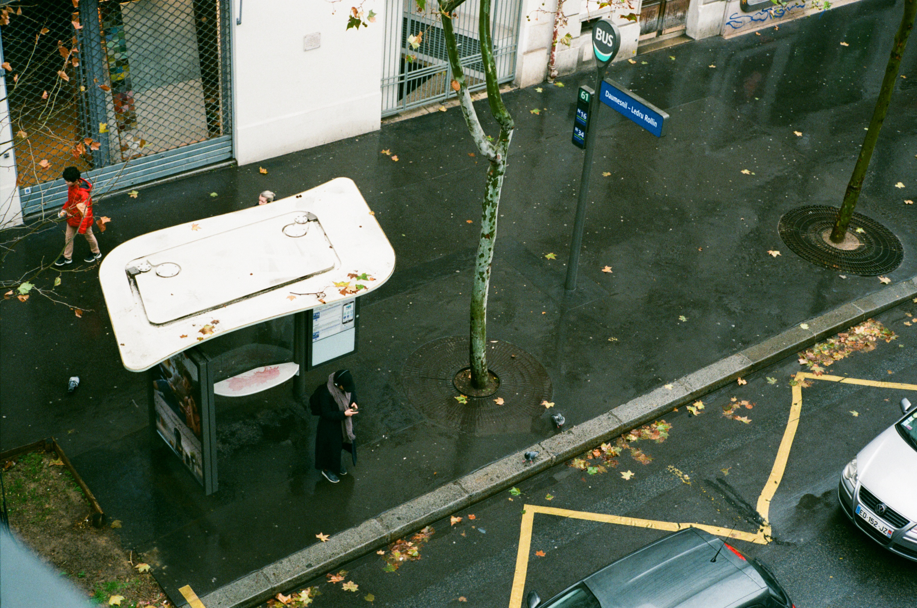 Bus stop Daumesnil - Ledru Rollin Paris